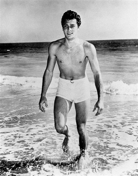 tony curtis height in feet